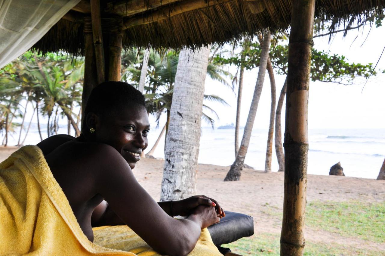 Ankobra Beach Resort Axim Eksteriør bilde